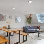 شقة Haus An Der Breg *